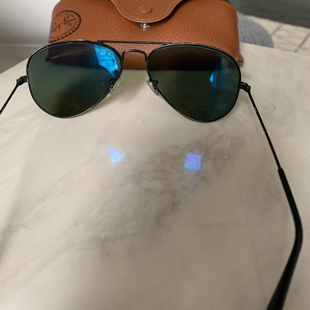 Sunglasses - Picture 3 of 6